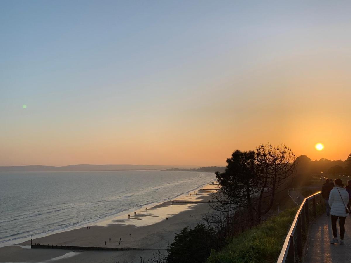 Bournemouth Beachfront Retreat 3 Bedroom 3 Bathroom Seaside B&B With Free Parking Esterno foto