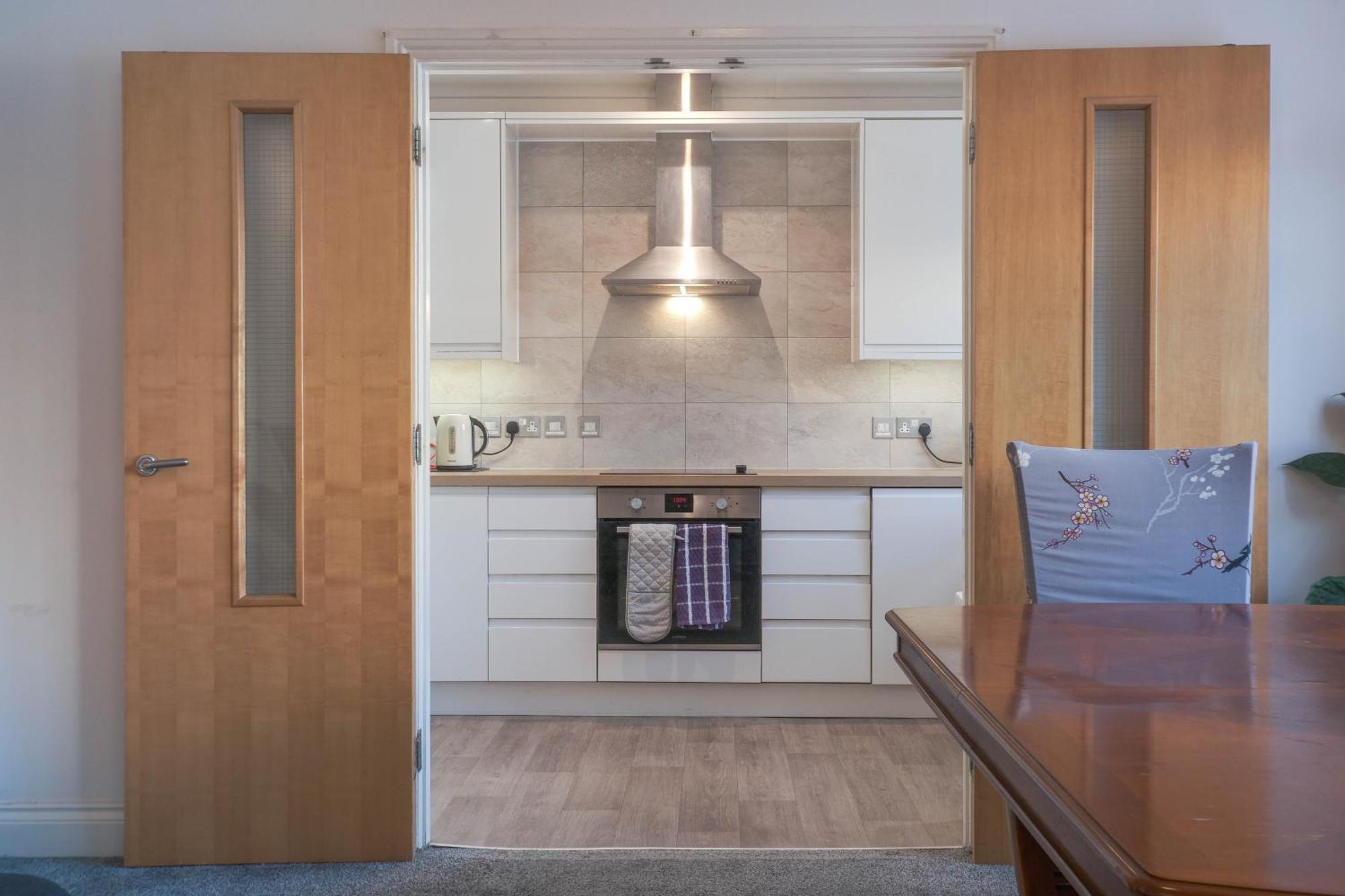 Bournemouth Beachfront Retreat 3 Bedroom 3 Bathroom Seaside B&B With Free Parking Esterno foto