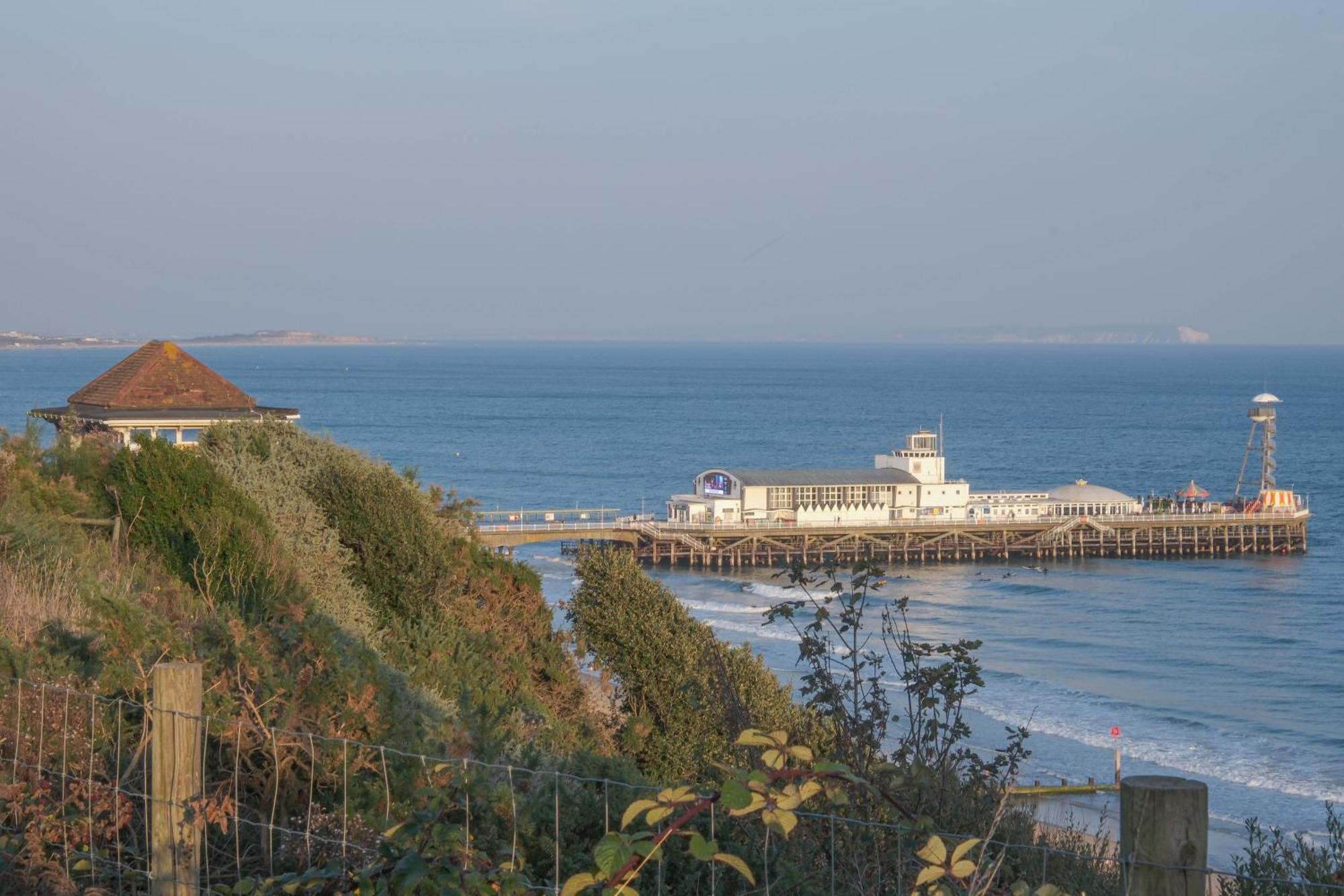 Bournemouth Beachfront Retreat 3 Bedroom 3 Bathroom Seaside B&B With Free Parking Esterno foto