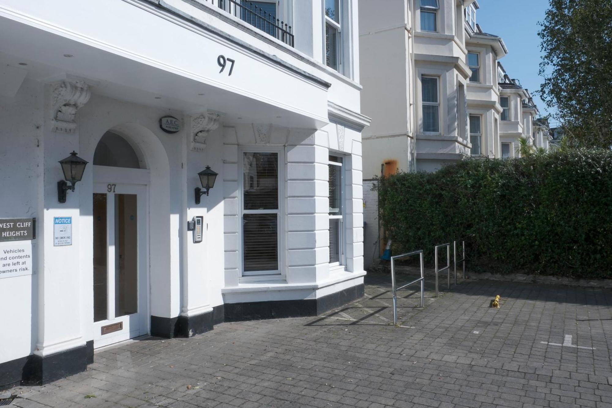 Bournemouth Beachfront Retreat 3 Bedroom 3 Bathroom Seaside B&B With Free Parking Esterno foto