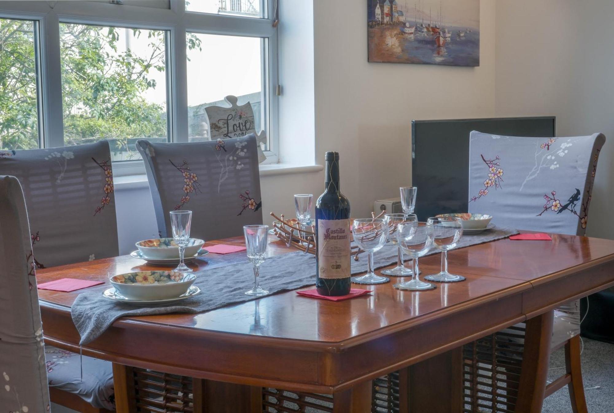 Bournemouth Beachfront Retreat 3 Bedroom 3 Bathroom Seaside B&B With Free Parking Esterno foto