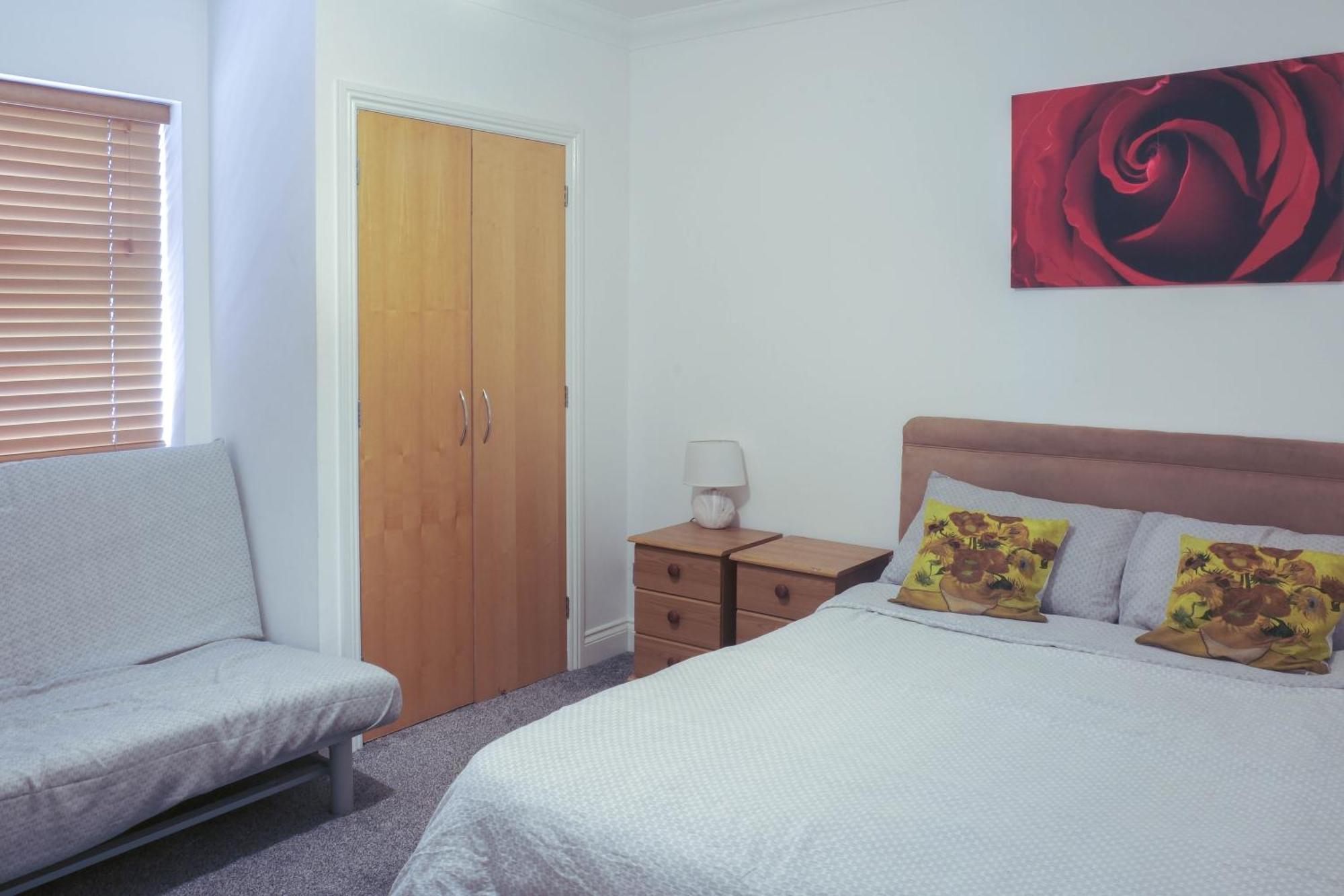 Bournemouth Beachfront Retreat 3 Bedroom 3 Bathroom Seaside B&B With Free Parking Esterno foto